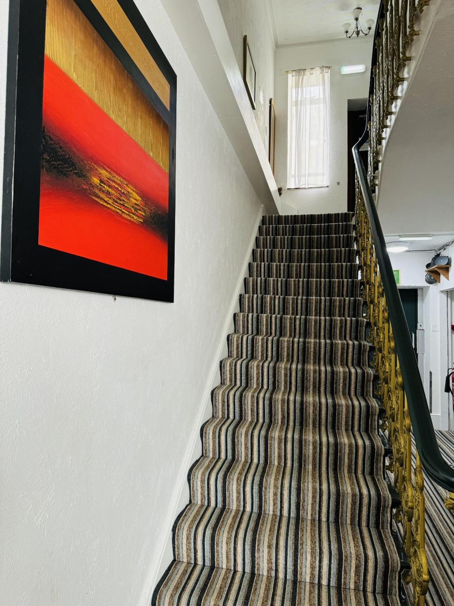 Carlton Court Hotel Eastbourne Exterior photo
