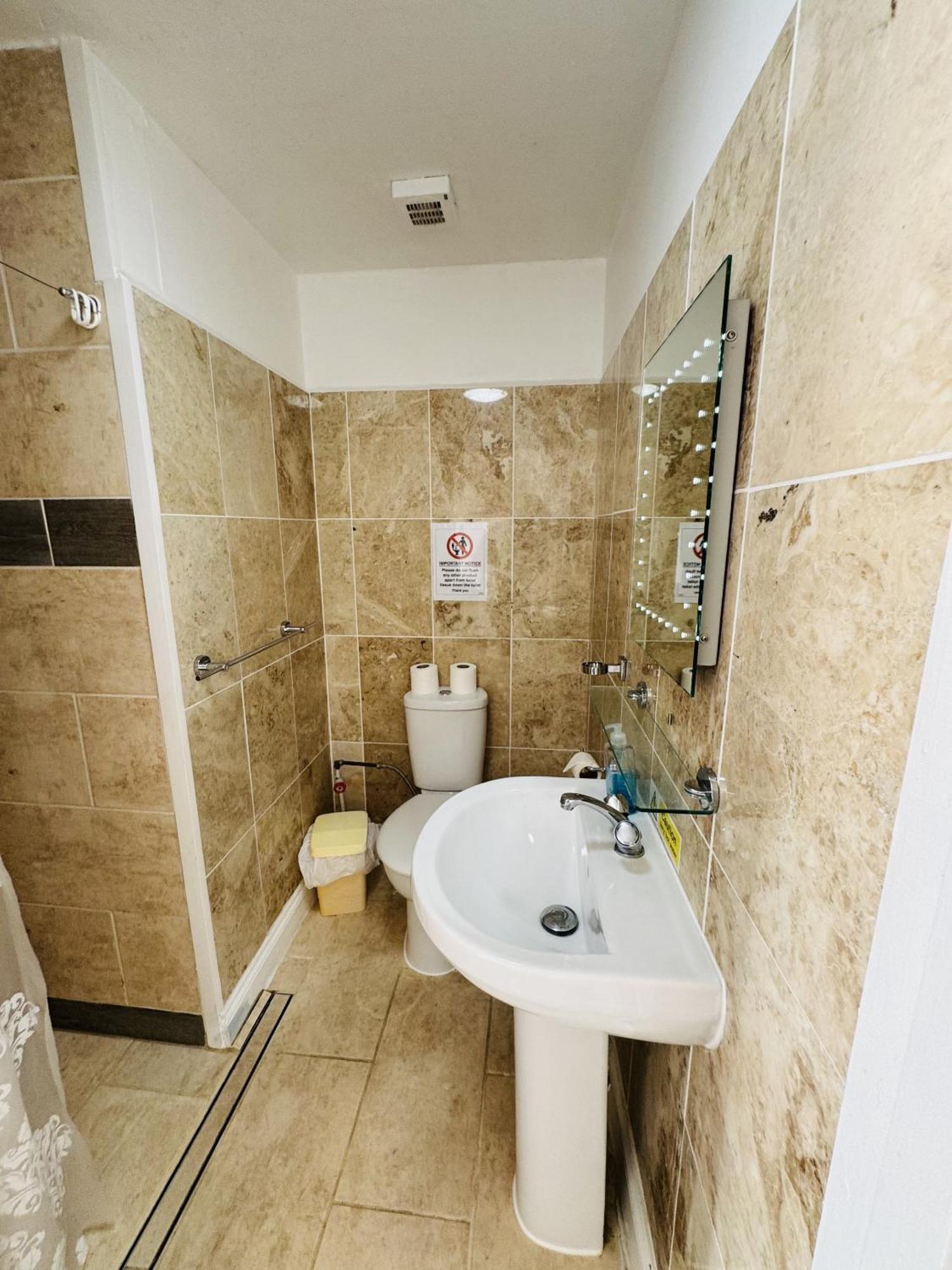 Carlton Court Hotel Eastbourne Room photo