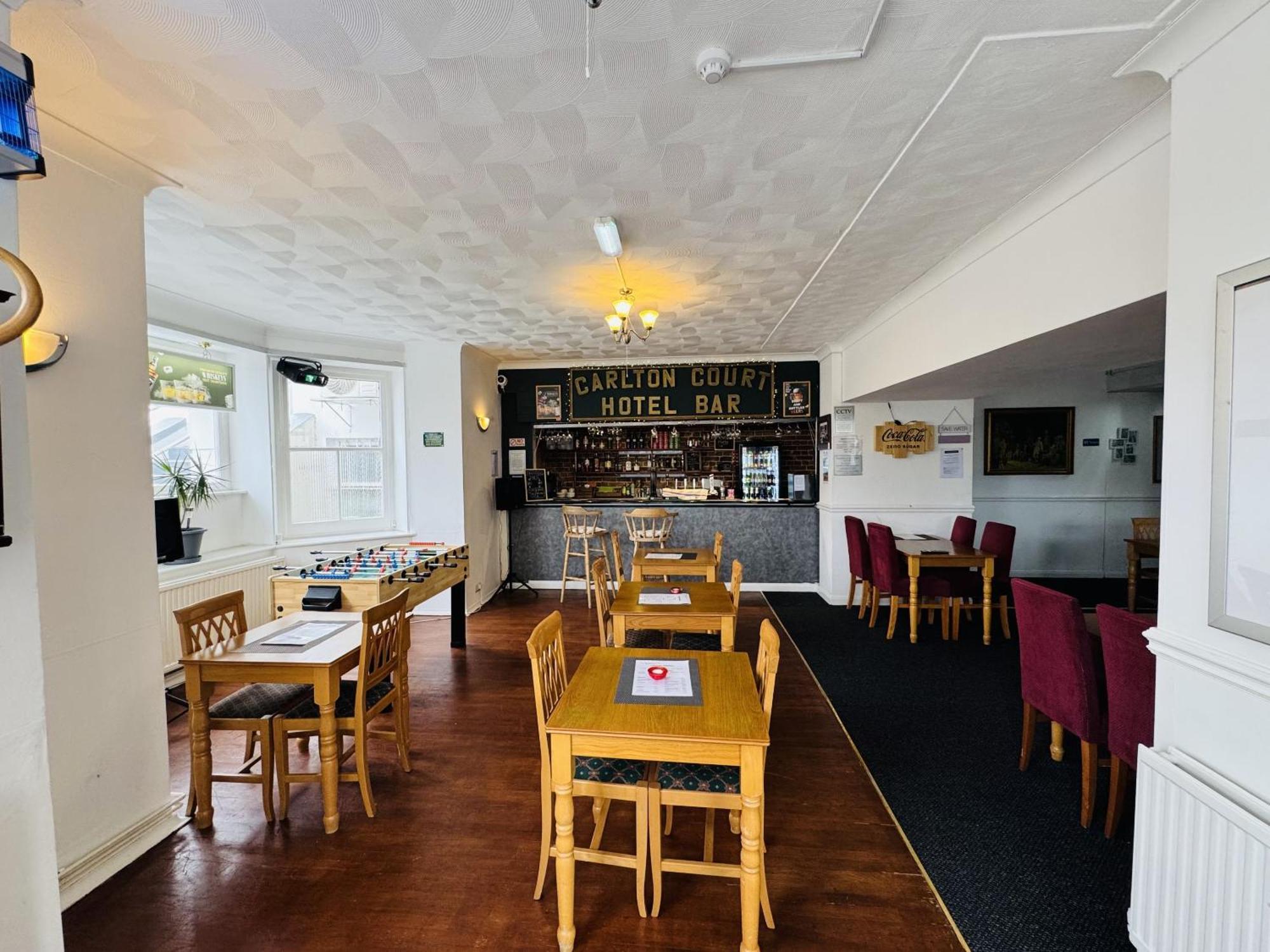 Carlton Court Hotel Eastbourne Exterior photo